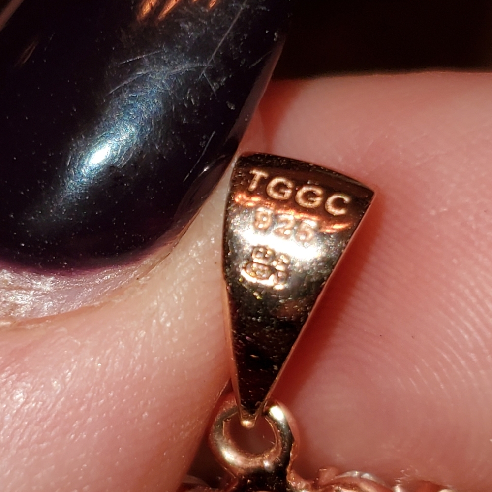 Round Pendant - Picture 2 of 9